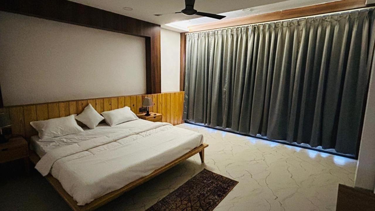 Fun O Farm Luxury Farm Villa Indore Buitenkant foto