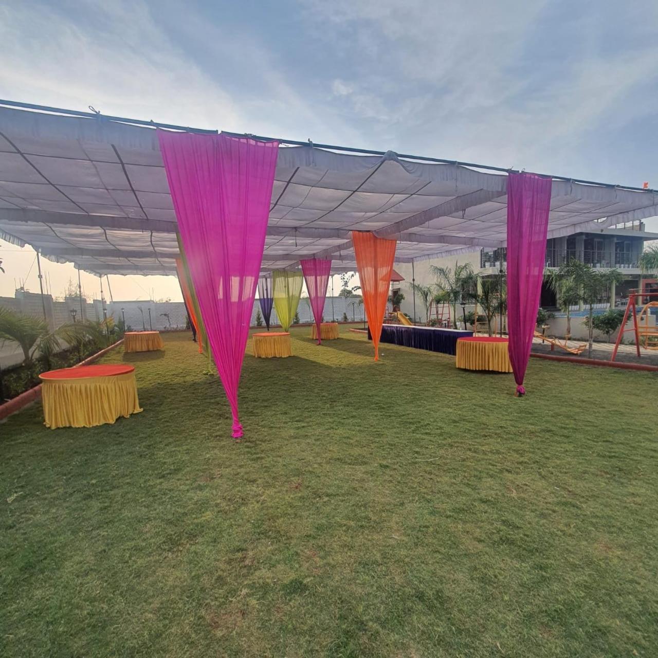 Fun O Farm Luxury Farm Villa Indore Buitenkant foto