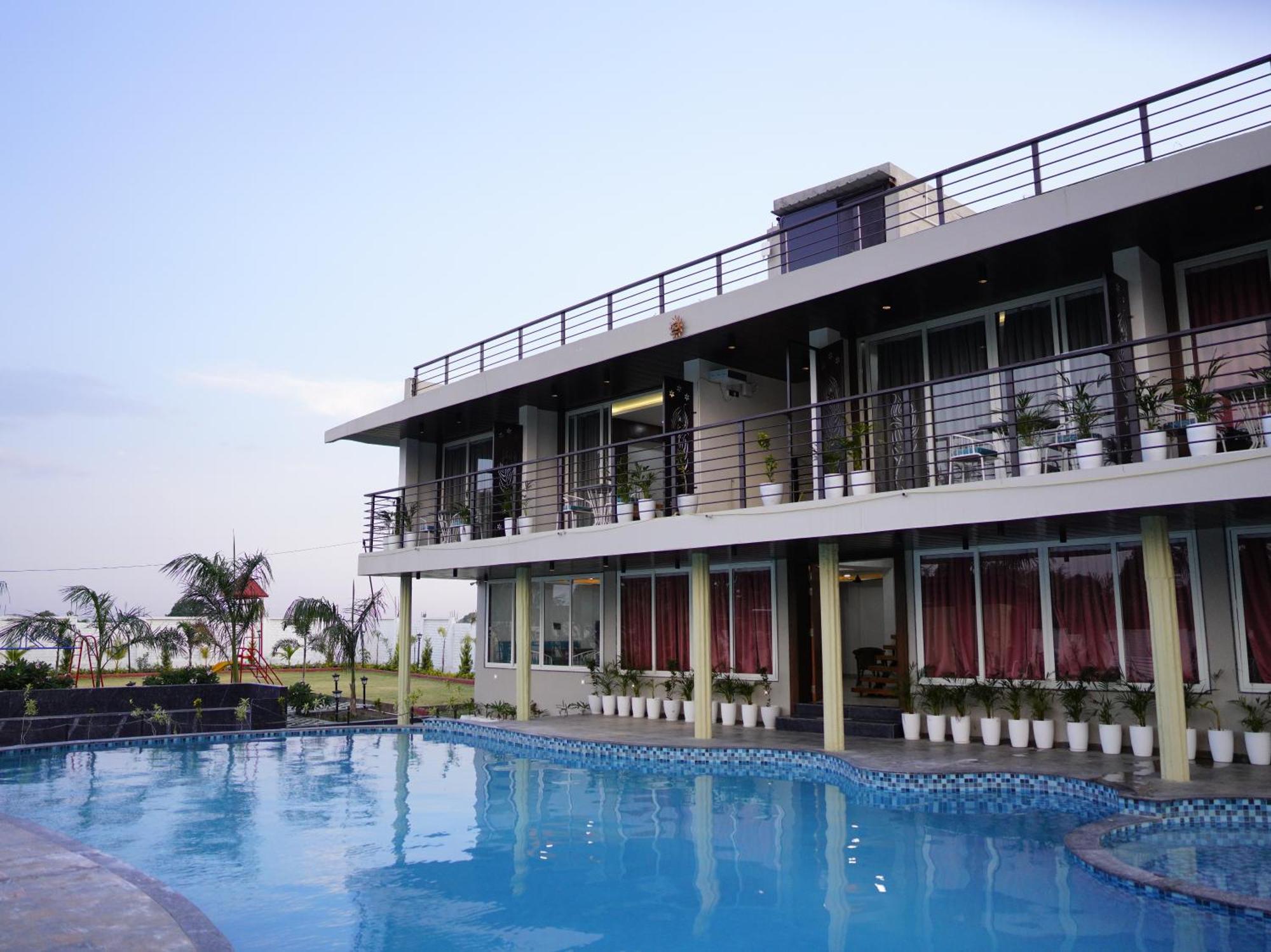Fun O Farm Luxury Farm Villa Indore Buitenkant foto